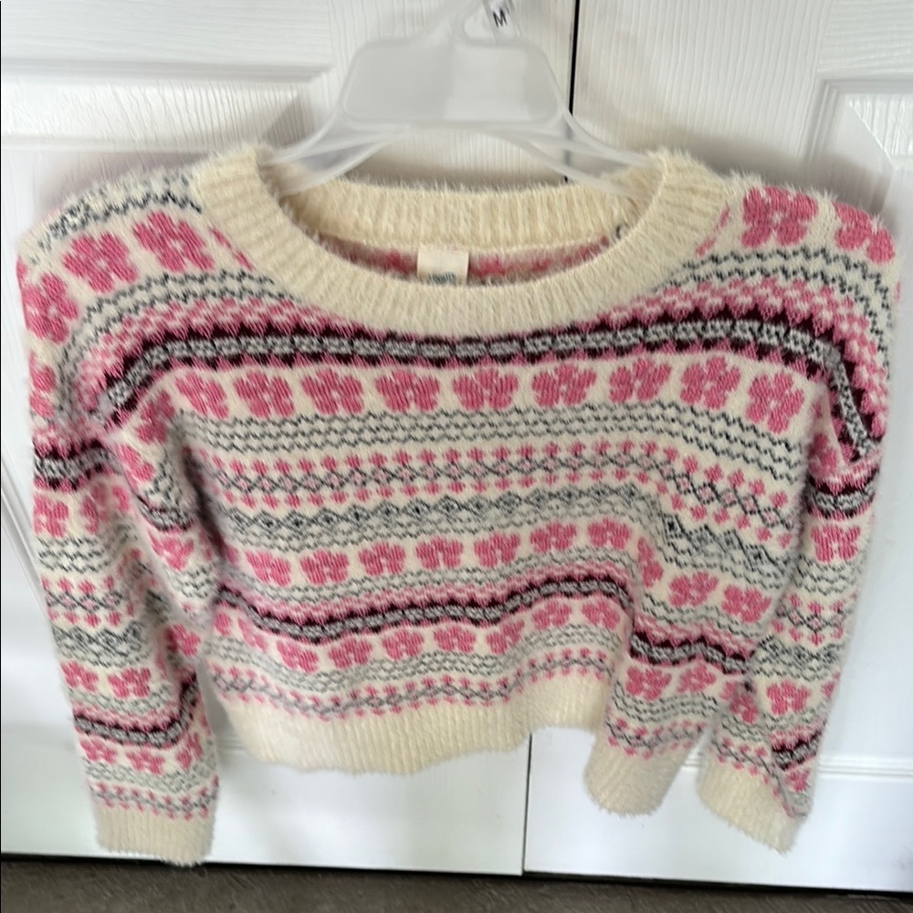 Cozy Pink Patterned Sweater